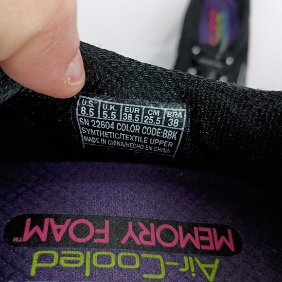 Skechers Comfy Lightweight Casual Black Slip On Outdoors 8.5 Athletic Shoes (#2) - Picture 2 of 4